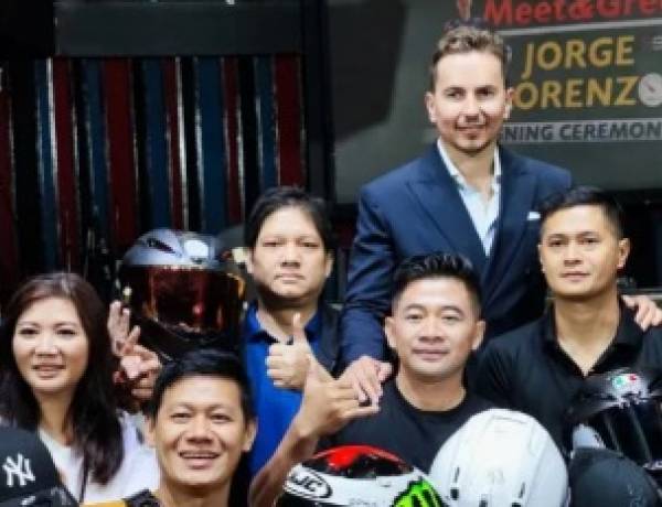 Peraih 3 Gelar Juara Dunia MotoGP, Jorge Lorenzo Pilih Liburan di Indonesia