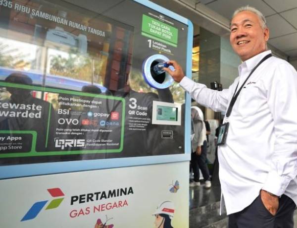 PGN Luncurkan Reverse Vending Machine Plasticpay di HUT PGN ke-59, Dukung Program Dekarbonisasi NZE 2060