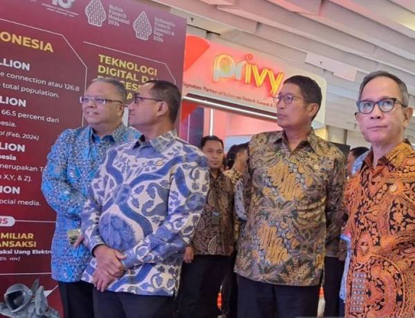 Di Tengah Dinamika Global, OJK Perkuat Pengawasan Industri Fintech