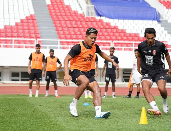 Wahyu Prast: 90 Menit di Lapangan Jadi Lawan, di Luar Kita Bersaudara