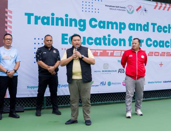 Ketum Pesti Buka Coaching Clinic & Trainning Camp Bersama Tim Korea Selatan