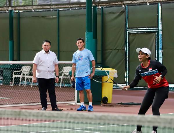 Ketum PP Pesti Kunjungi Training Camp Timnas Soft Tennis Indonesia, Beri Motivasi dan Jamuan Makan Malam