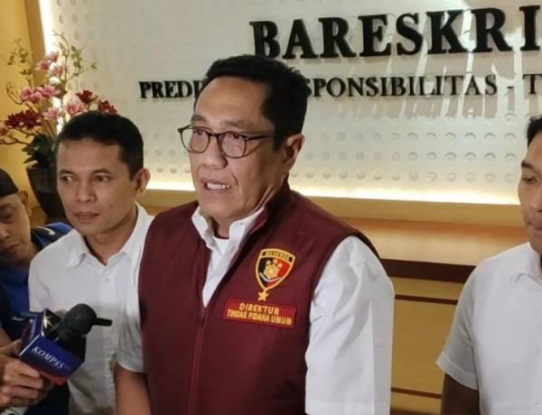 Bareskrim Polri Tahan 4 Tersangka dalam Kasus Dugaan Pemalsuan Sertifikat  Pagar Laut 