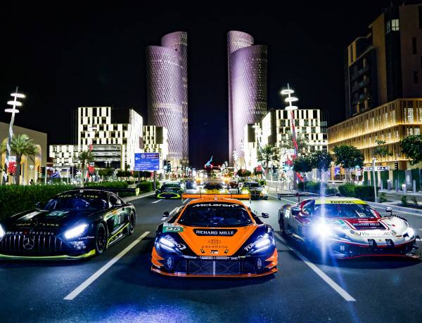 Lusail Boulevard Berjejer Mobil Keren, Simbolis Membuka FIA WEC 2025