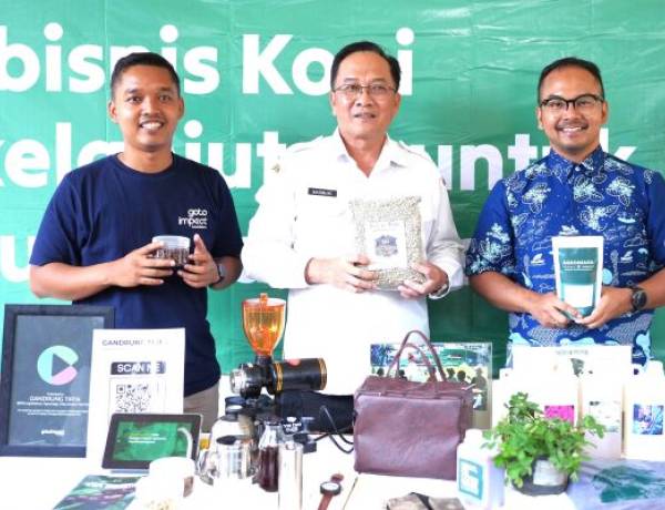 “Gandrung Tirta” Bantu Petani Malang Tingkatkan Produktivitas Kopi, Manfaatkan IoT dan AI