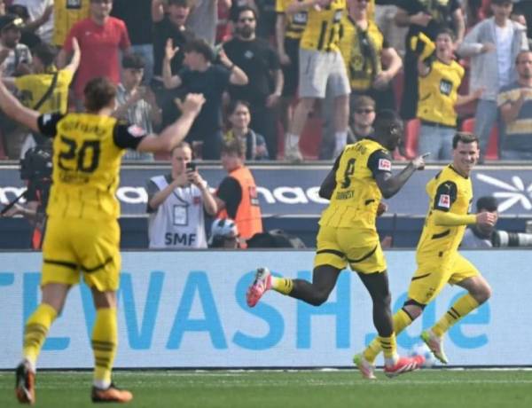 Bundesliga: Bayern Juara, Dortmund ke Liga Champions