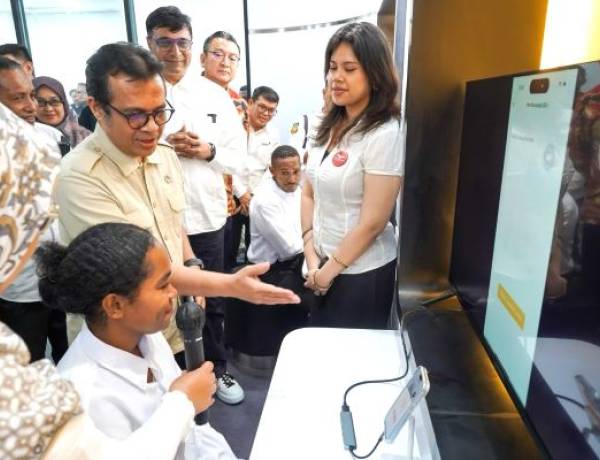 Indosat Resmikan AI Experience Center di Jayapura, Hadirkan Manfaat AI bagi Masyarakat Indonesia Timur