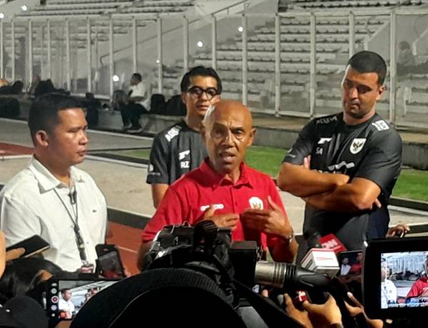 Simon Tahamata: Saya  Sukai Pemain bukan Sekadar Bertalenta, Namun juga Memiliki Teknik, Fleksibilitas, dan Mentalitas