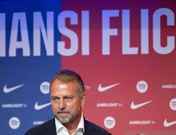Hansi Flick Resmi Dinobatkan sebagai Pelatih Terbaik Liga Spanyol Musim 2024/25