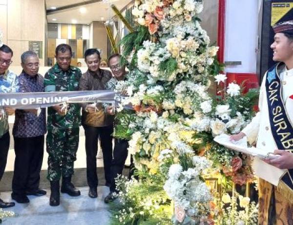 Grand Whiz Hotel Praxis Optimis Mampu Bersaing di Industri Perhotelan di Surabaya