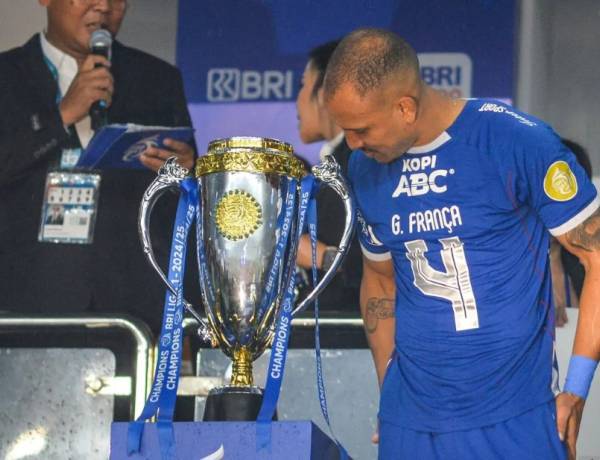 Liga 1: Persib Bandung Umumkan Berpisah dengan Bek Gustavo Franca 