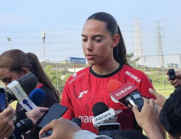  Iris de Rouw Tegaskan Bela Garuda Bentuk Penghormatan Terhadap Darah dan Akar Budaya!