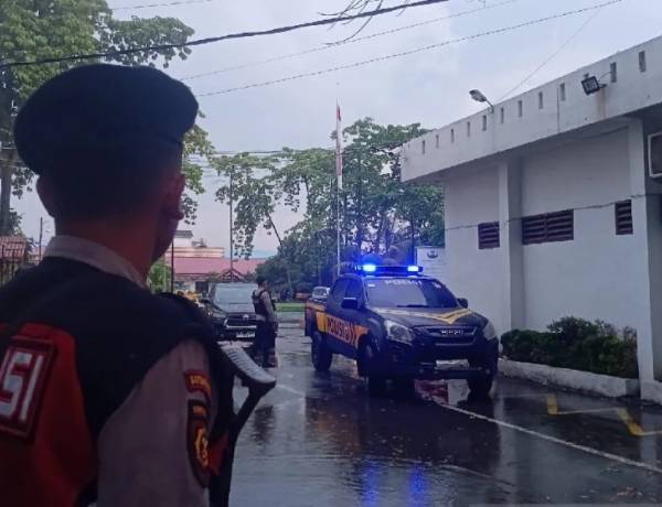 KPK Geledah Kantor Dinas PUPR