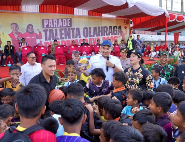 Menpora Kunker ke Dharmasraya Sumbar dan Hadiri Parade Talenta Olahraga di Stadion Mauliwarmadewa