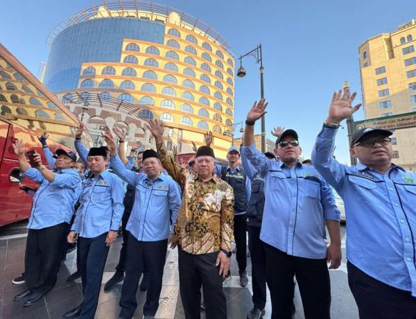 Kloter Terakhir Terbang dari Madinah, Ketua PPIH: Alhamdulillah Fase Pemulangan Lancar