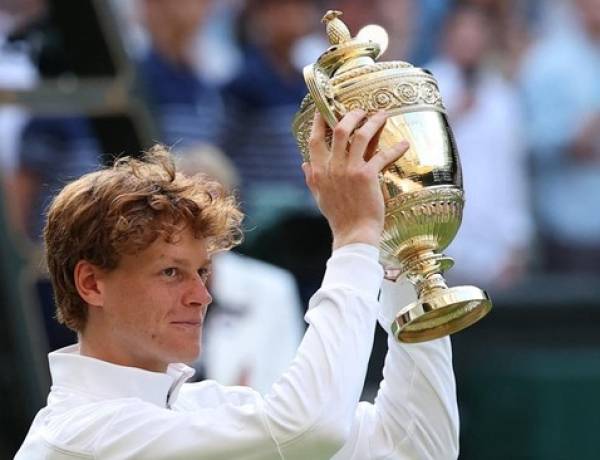 Juara Wimbledon, Jannik Sinner Cetak Sejarah buat Italia