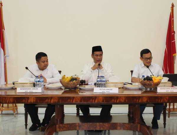 Ketum KKSS Andi Amran Sulaiman Tegaskan Fokus Pendidikan dan Ekonomi dalam Rapat Pleno 