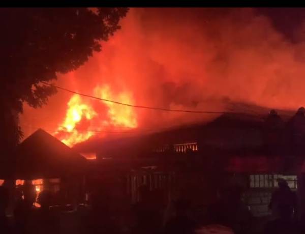 Pasar Taman Puring Jakarta Selatan  Kebakaran, 26 Unit Mobil Damkar Dikerahkan