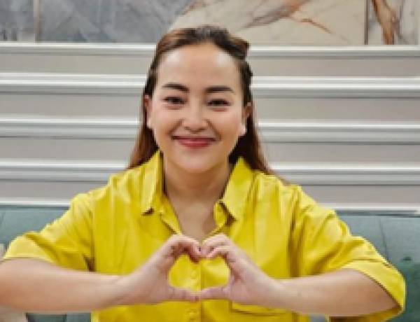 Komedian dan Presenter "Mpok Alpa" Berpulang