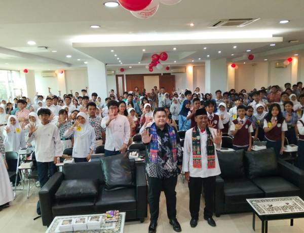 Guna Bangkitkan Semangat Kemerdekaan, Maxim Gelar Kompetisi Kuis Sejarah Antar Pelajar SMP Pertama di Jakarta
