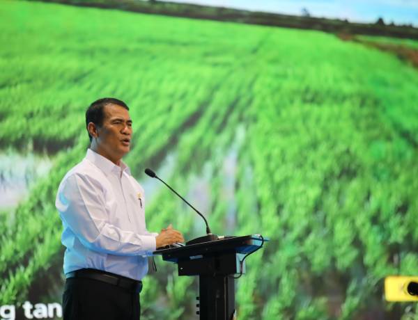 Mentan Amran Benahi Ekosistem Perberasan demi Kesejahteraan Petani Terus Meningkat