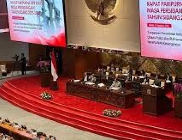 DPR Sahkan UU Haji dan Umrah, BP Haji Kini Jadi Kementerian
