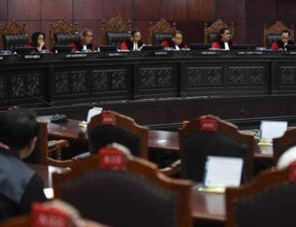 MK Resmi Larang Wakil Menteri Rangkap Jabatan Komisaris