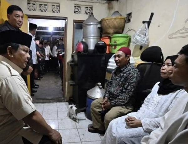 Presiden Prabowo Melayat ke Rumah Duka Affan Kurniawan