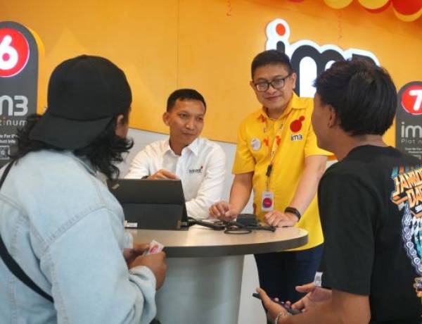 Rayakan Harpelnas 2025, Indosat Region Jawa Timur Berikan Hadiah Spesial untuk Pelanggan