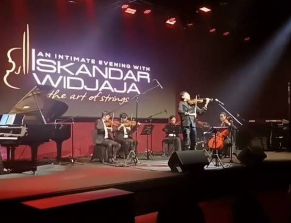 Jakarta, Sebuah Malam Biola dan Makna 