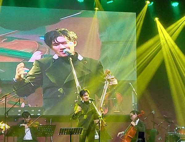 Iskandar Widjaja, Biola Berlin  di DECONCERT Room Jakarta