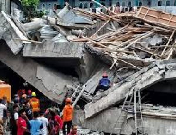 Masih 38 Orang Belum Ditemukan di Musala Ponpes yang Ambruk 