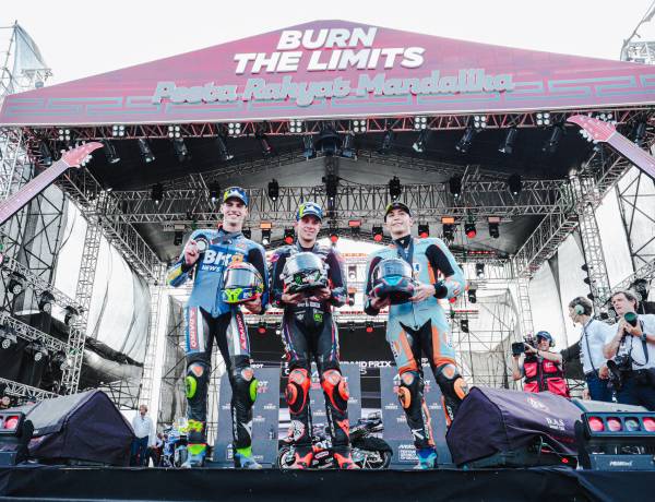 Marco Bezzecchi Juara Sprint Race MotoGP Mandalika 2025, Marc Marquez Rebut Posisi Ketujuh