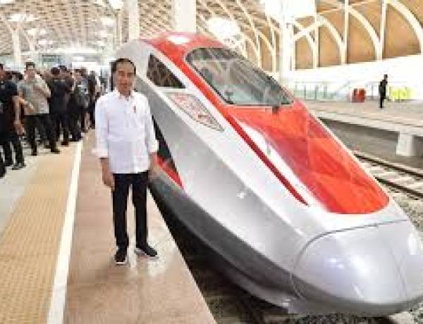 KPK imbau Mahfud MD Lapor Dugaan Korupsi Kereta Cepat Jakarta-Bandung