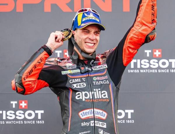 Bezzecchi Menang, Bagnaia Finis di Belakang