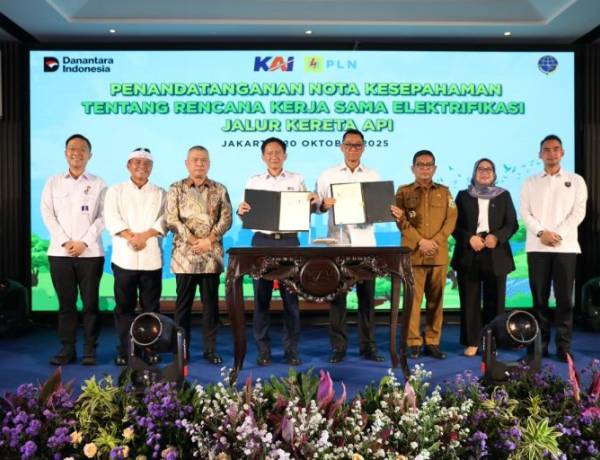 Kolaborasi PLN – KAI, Siap Elektrifikasi Jalur Kereta Indonesia