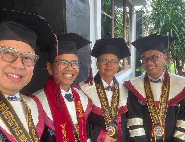 Universitas Bina Bangsa Luluskan 1.642 Wisudawan