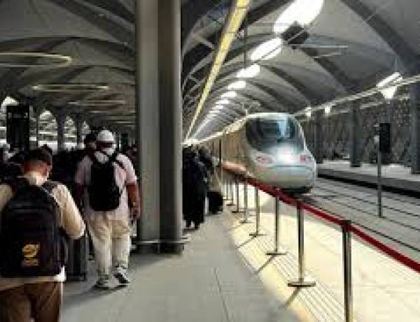 Jemaah Bisa Pesan Tiket Kereta Cepat Haramain dari Indonesia