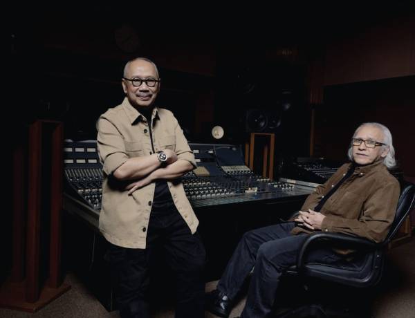 Ungkap Kasih Ibu yang Tak Pernah Mati, Iwan Fals dan Ebiet G. Ade Rilis Lagu "Ibu" 