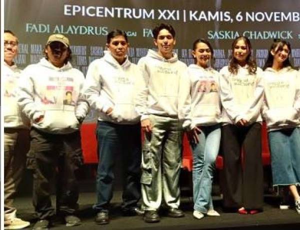 Film Tak Kenal Maka Taaruf Siap Tayang 13 November 2025