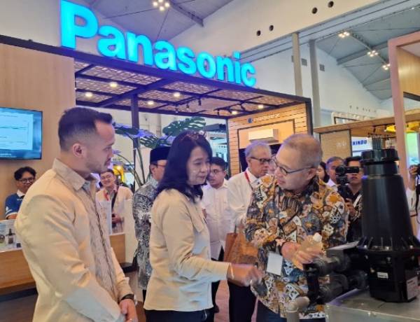 Panasonic Dorong Gaya Hidup Hijau di IndoBuildTech 2025