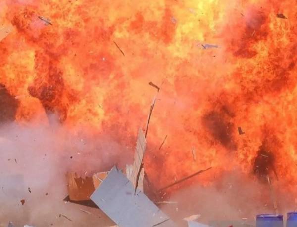 Bom Bunuh Diri Tewaskan 12 orang di Islamabad