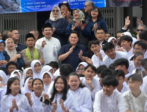 Hadiri Stand Up Against Bullying di SMAN 3 Jakarta, Menpora Erick Pesan Para Siswa Harus Saling Menyayangi dan Respek