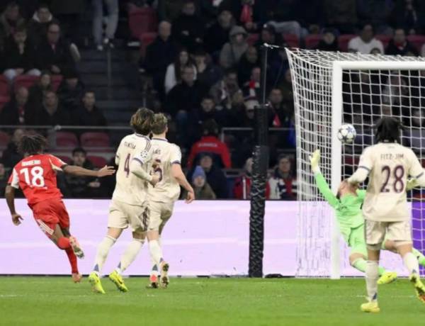 Hasil Liga Champions  Semalam: Ajax Dihajar Berfica 0-2, Galatasaray Tersungkur di Kandang