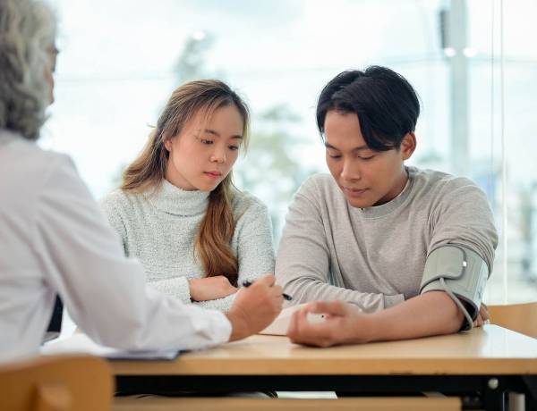 Penting,  Ini Perbedaan Asuransi Penyakit Kritis dengan Asuransi Kesehatan Menurut Allianz Indonesia 