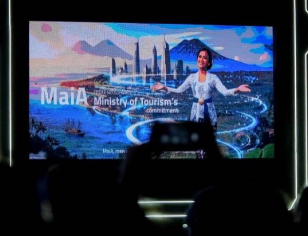 Menpar Perkenalkan 'MaiA' Inovasi Kecerdasan Buatan untuk Mudahkan Layanan Wisata