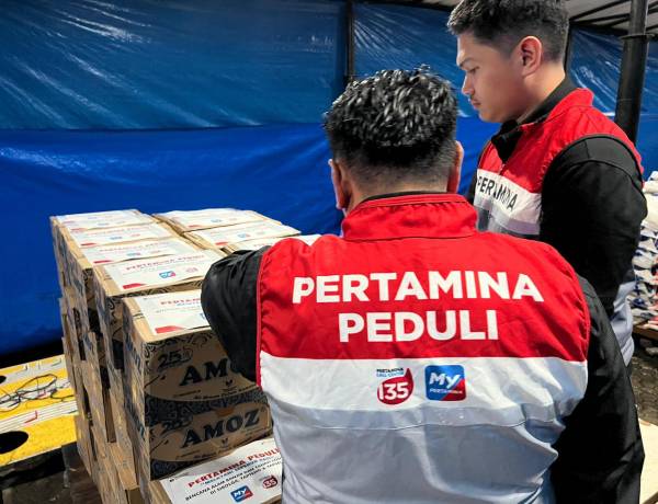 Pertamina Patra Niaga Salurkan Bantuan untuk Masyarakat Terdampak Bencana di Sumatera