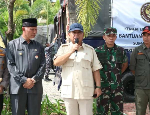 Prabowo Tegaskan Status Bencana Sumatera Bukan Bencana Nasional