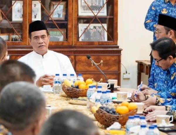 Mentan Amran Percepat Distribusi Bantuan Pangan ke Sumatera