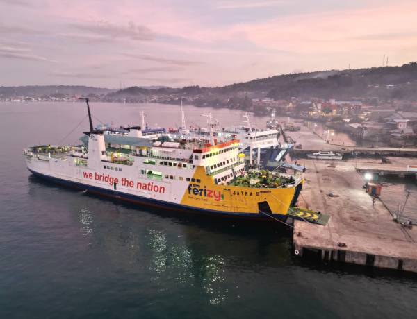 ASDP Relokasi KMP Jatra II untuk Mobilisasi Bantuan Logistik di Sumatra